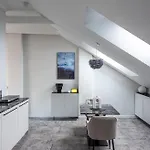 Place No. 2 Apartment