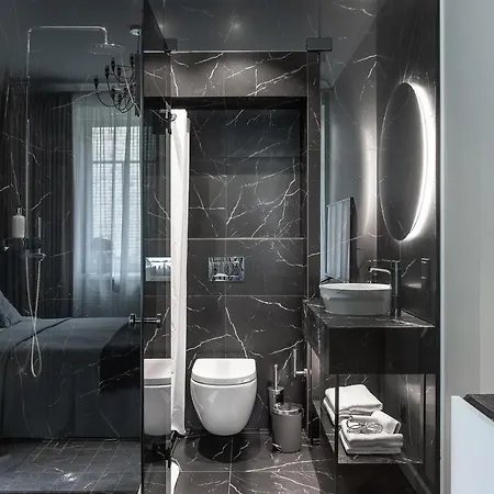 Place No. 2 Апартаменти *